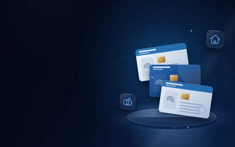 ثلاث بطاقات إقامة عائلية مع رمز المنزل